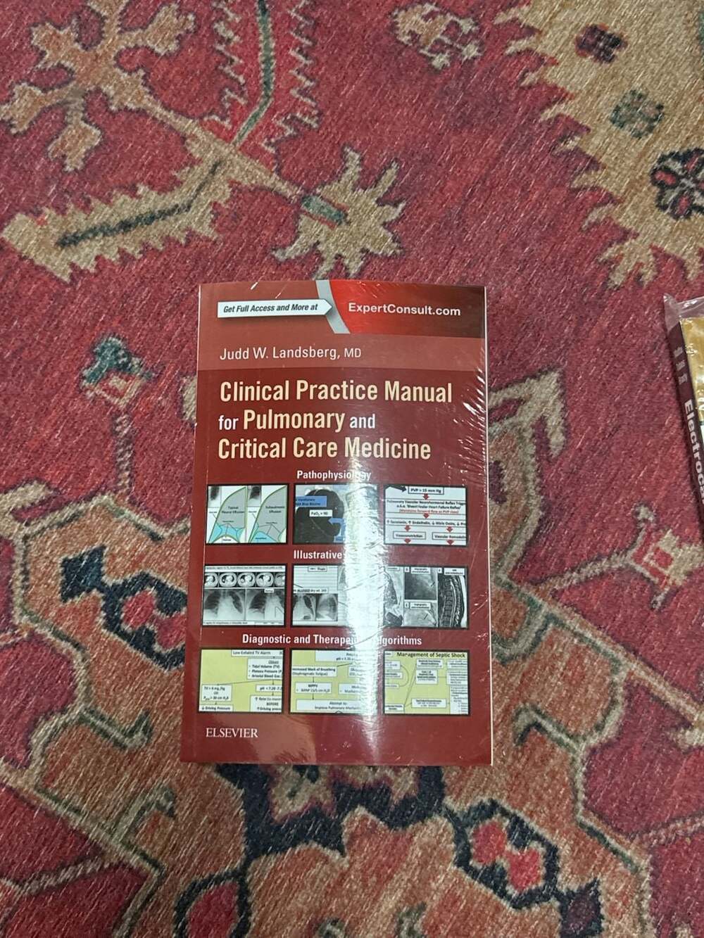 Elsevier Clinical Practice Manual for Pulmonary and Critical Care Medicine